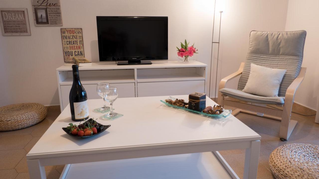 Cozy Family Friendly Apartment With Large Garden Close To Beaches - Dirella Kynopiástai 外观 照片