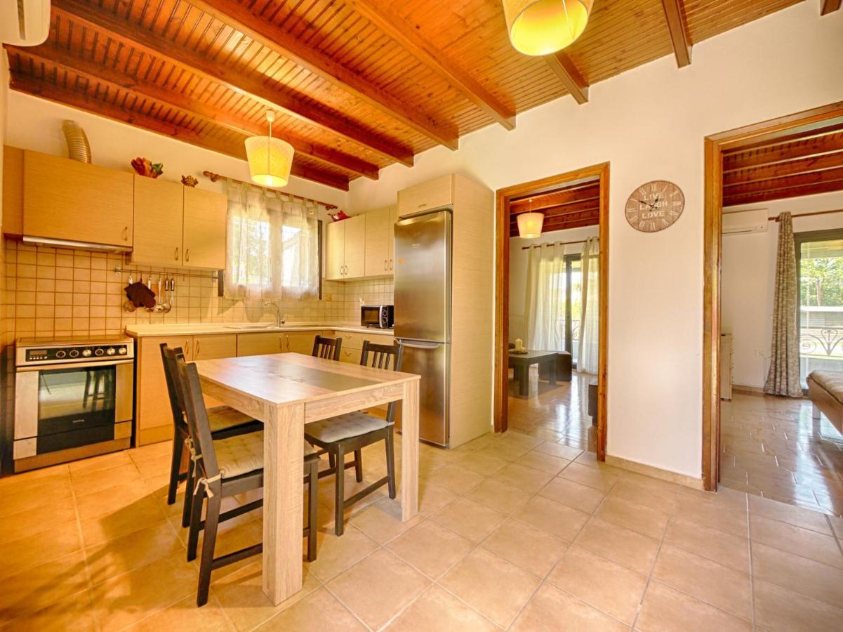 Cozy Family Friendly Apartment With Large Garden Close To Beaches - Dirella Kynopiástai 外观 照片