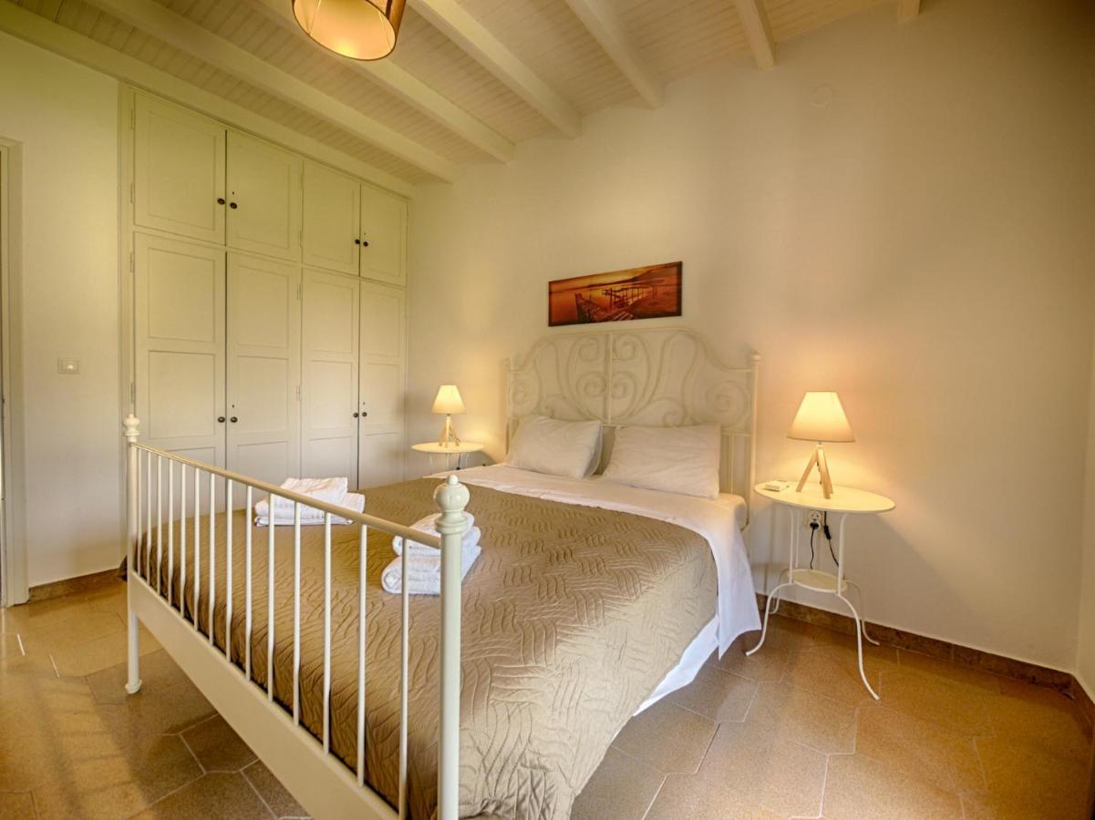 Cozy Family Friendly Apartment With Large Garden Close To Beaches - Dirella Kynopiástai 外观 照片