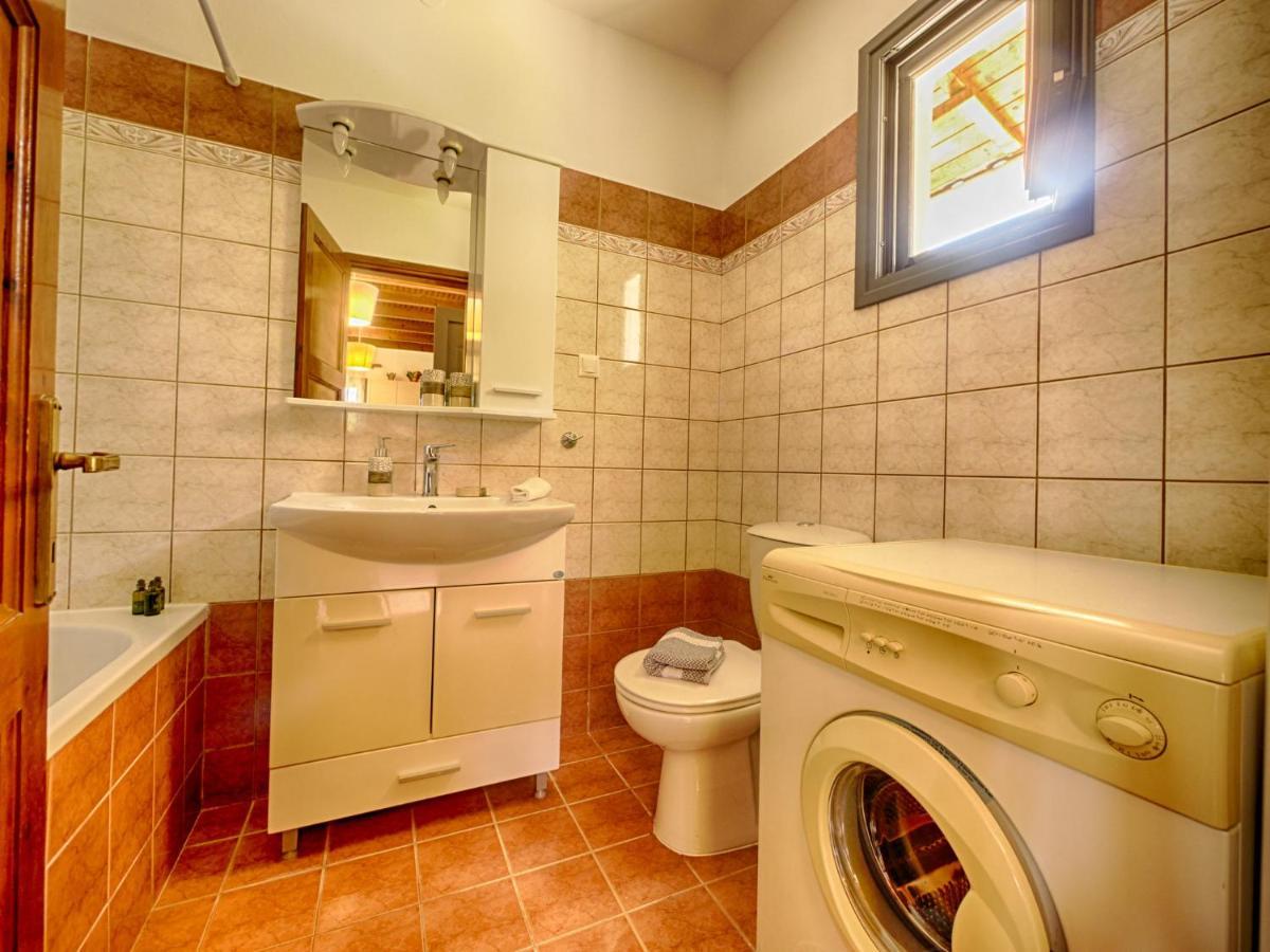 Cozy Family Friendly Apartment With Large Garden Close To Beaches - Dirella Kynopiástai 外观 照片