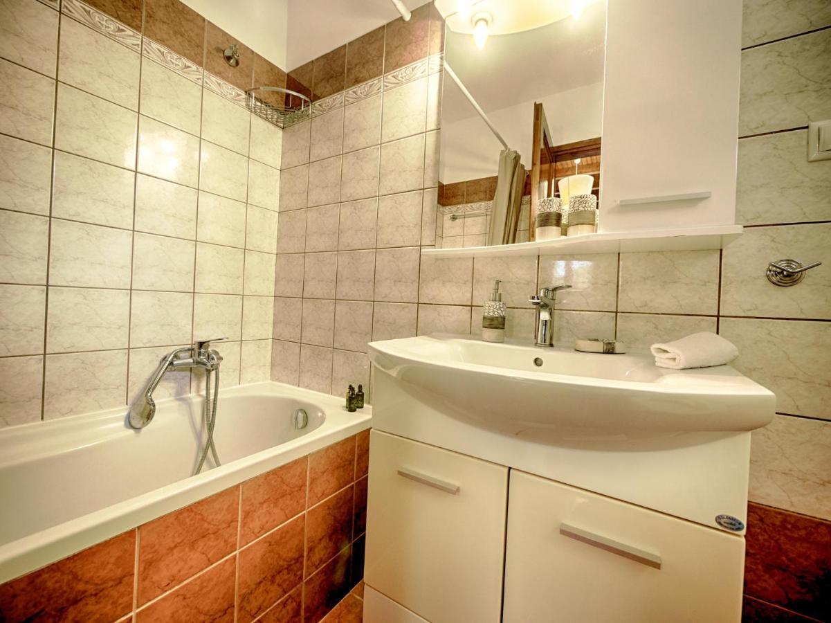 Cozy Family Friendly Apartment With Large Garden Close To Beaches - Dirella Kynopiástai 外观 照片