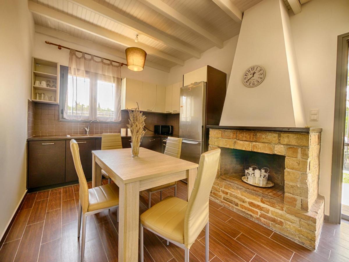 Cozy Family Friendly Apartment With Large Garden Close To Beaches - Dirella Kynopiástai 外观 照片