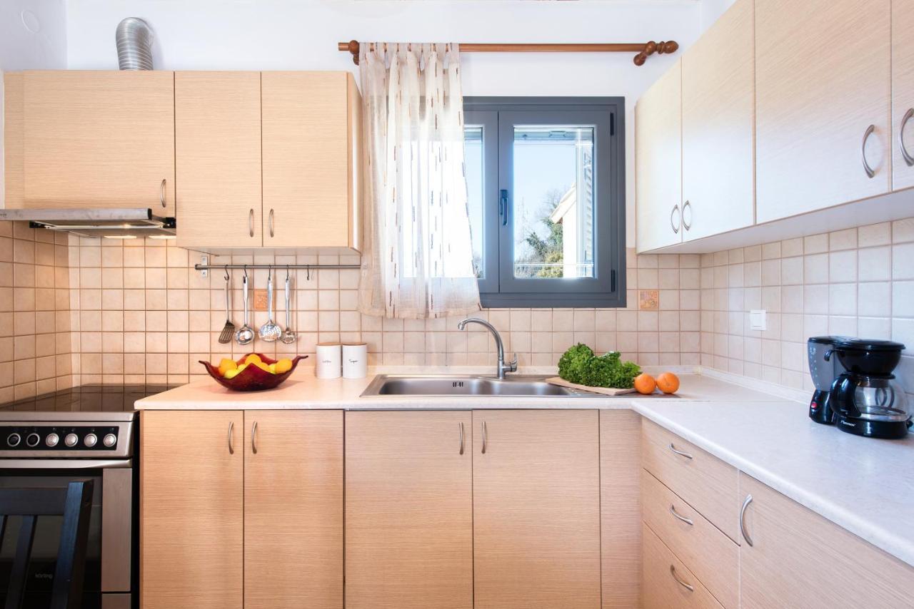Cozy Family Friendly Apartment With Large Garden Close To Beaches - Dirella Kynopiástai 外观 照片