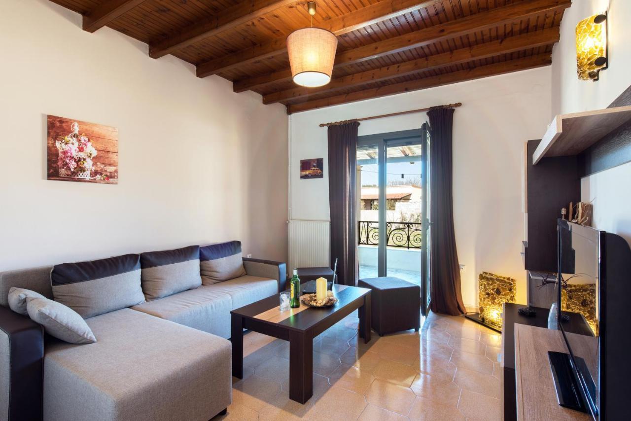 Cozy Family Friendly Apartment With Large Garden Close To Beaches - Dirella Kynopiástai 外观 照片