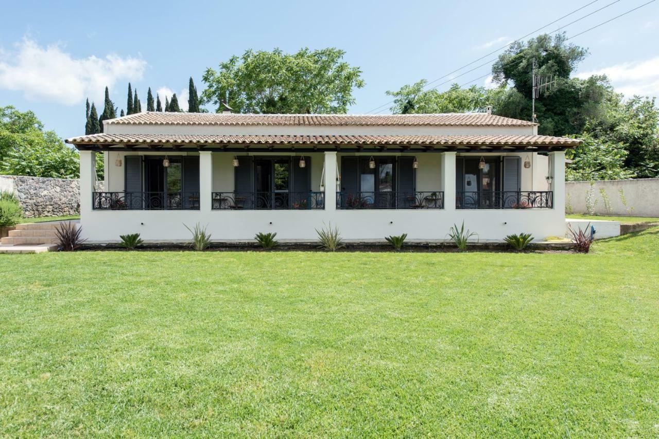 Cozy Family Friendly Apartment With Large Garden Close To Beaches - Dirella Kynopiástai 外观 照片